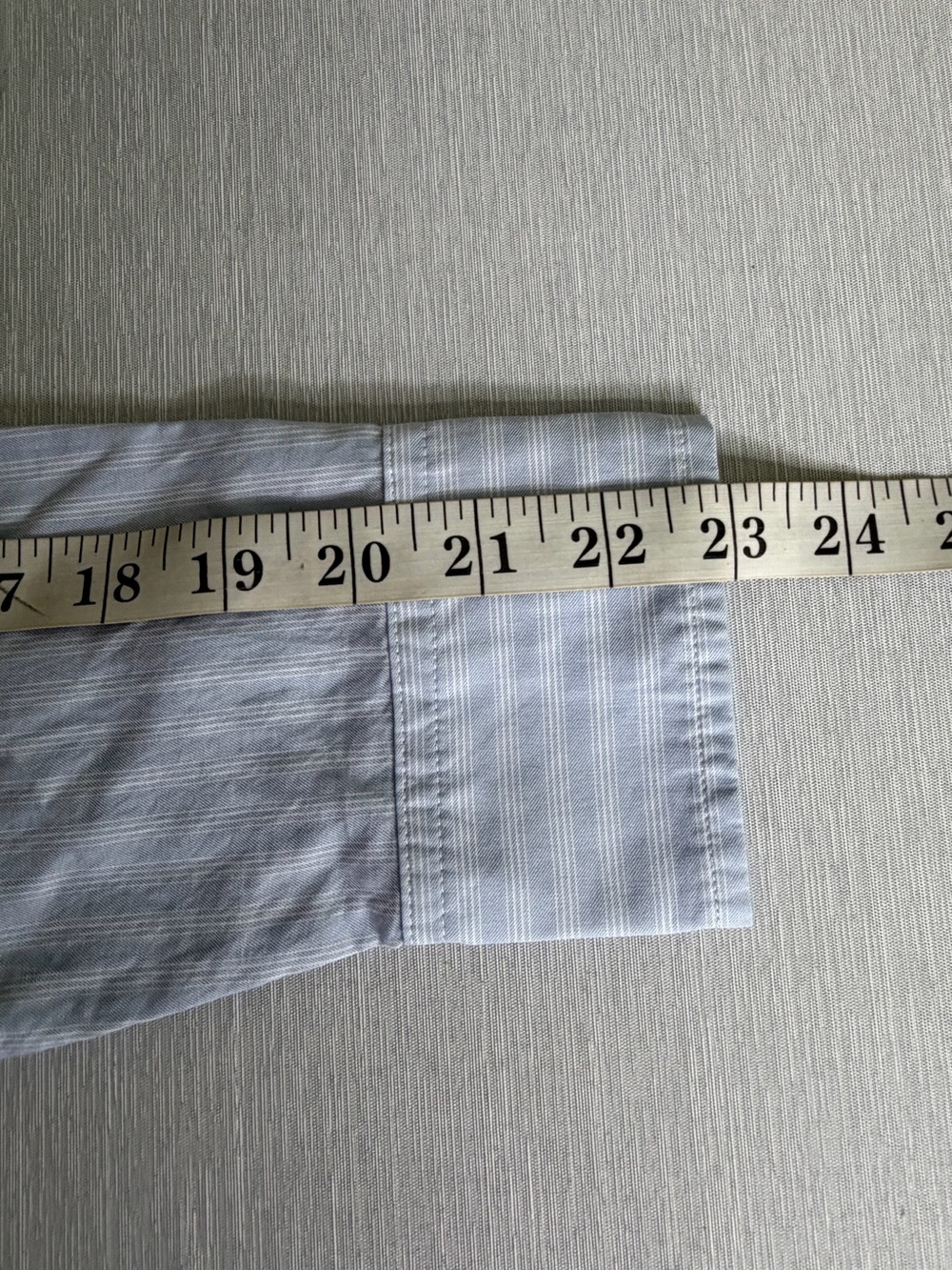 Everlane The Must-Have Shirt in Silky Cotton Forever Blue Optic White Size 2 NWT - Picture 5 of 16